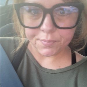 Meet your Posher, Michele